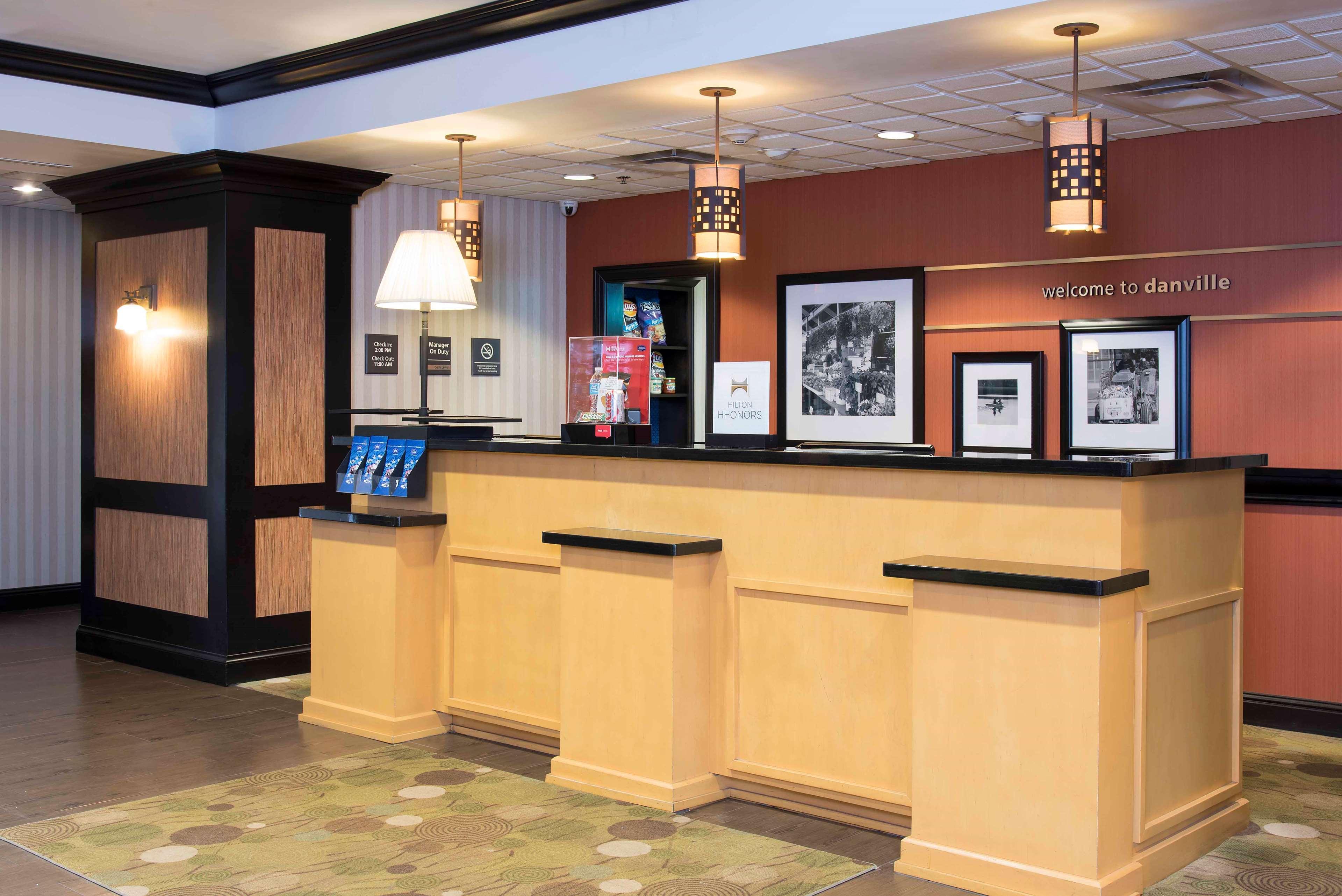 Hampton Inn & Suites Danville Zewnętrze zdjęcie
